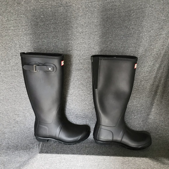 Hunter Classic Black Tall Rain Boots - Picture 2 of 6